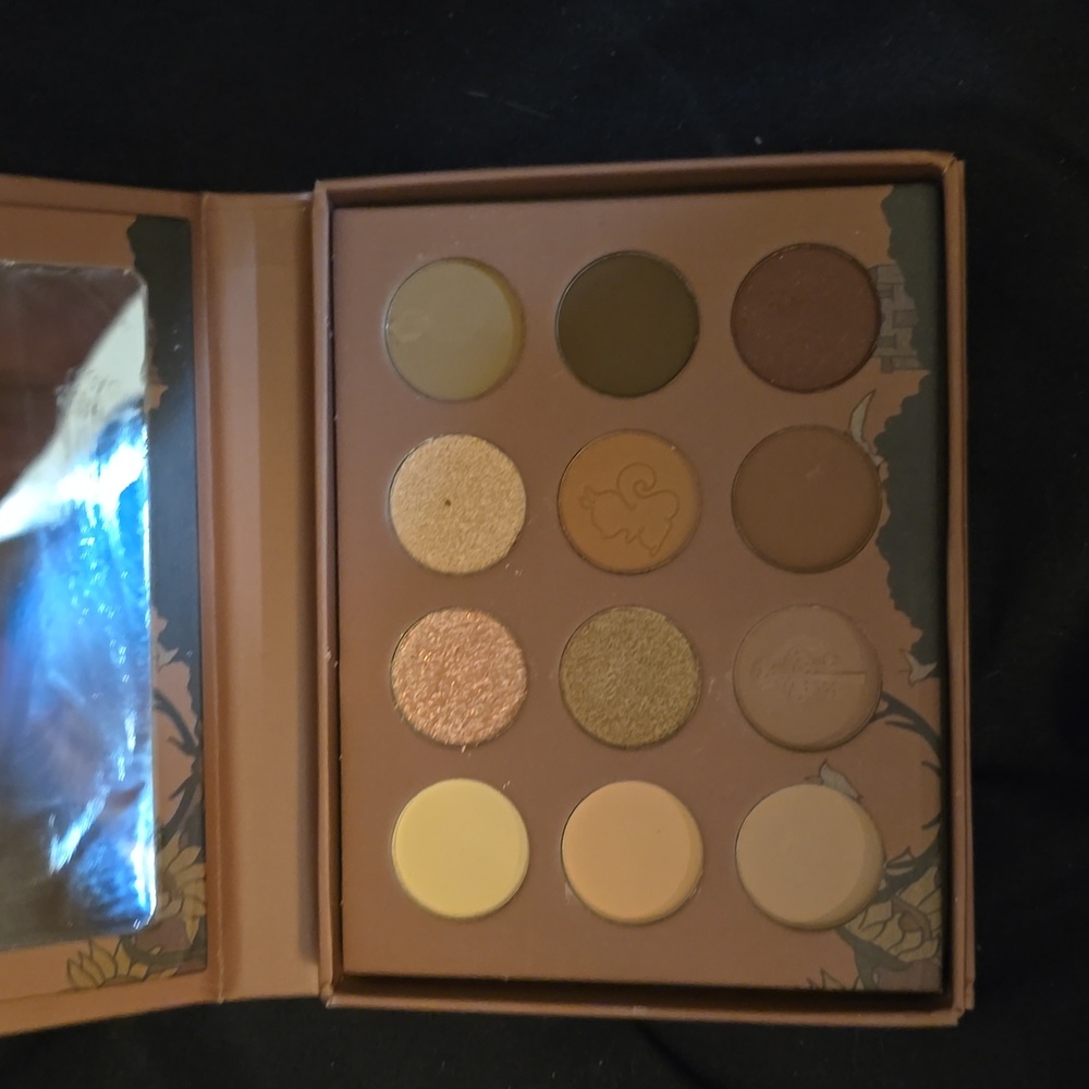 Eyeshadow Palette